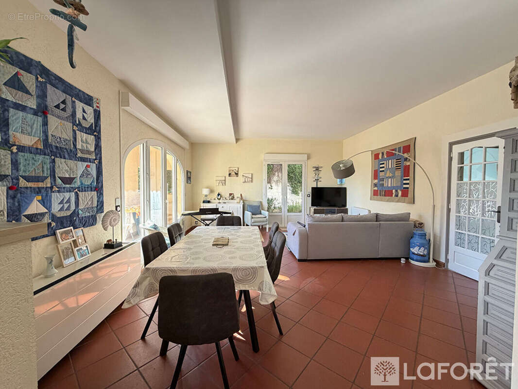 Appartement à BOUZIGUES
