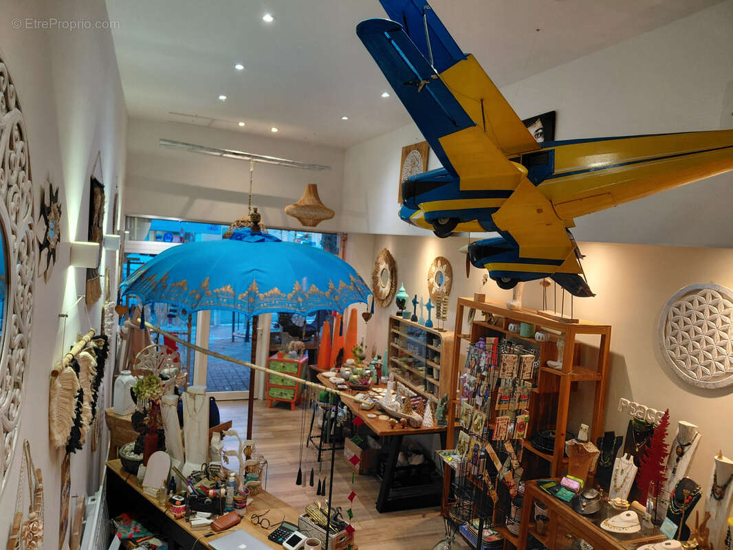 Commerce à SAINT-RAPHAEL