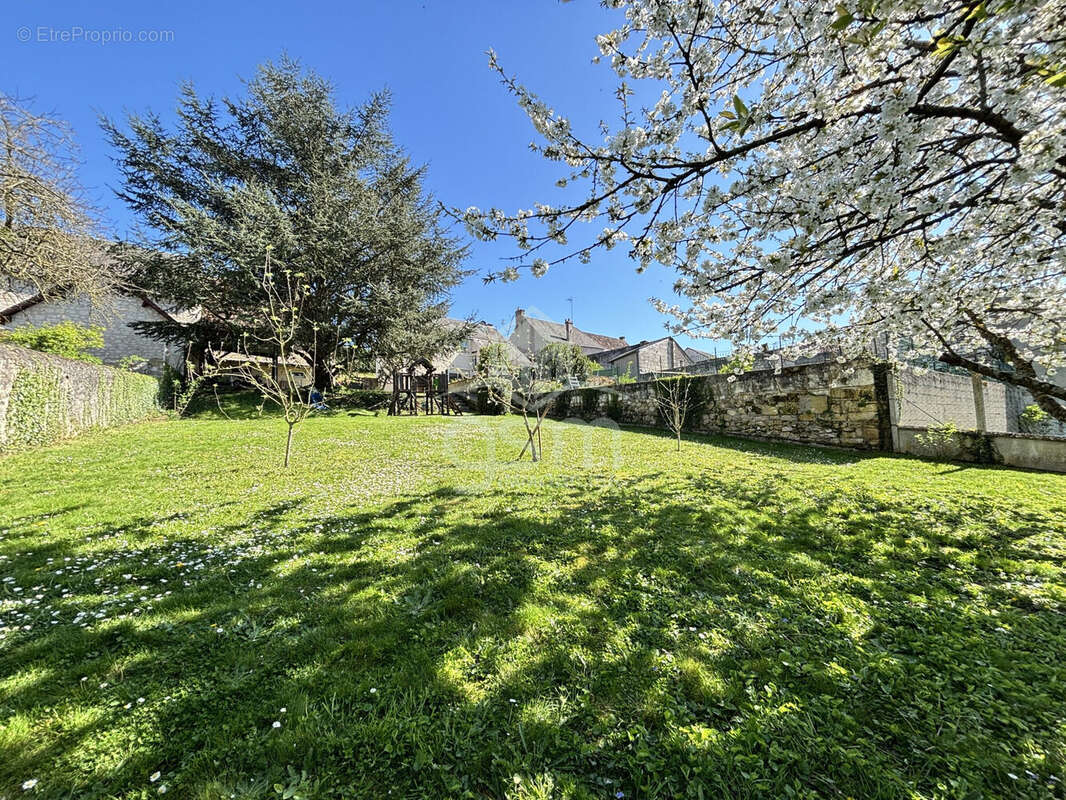 Maison à SAINTE-MAURE-DE-TOURAINE