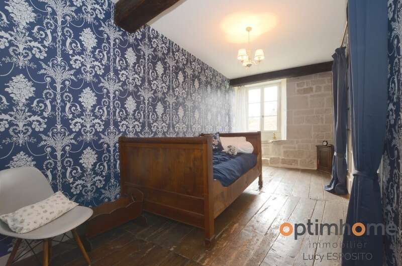 Maison à NANTEUIL-EN-VALLEE