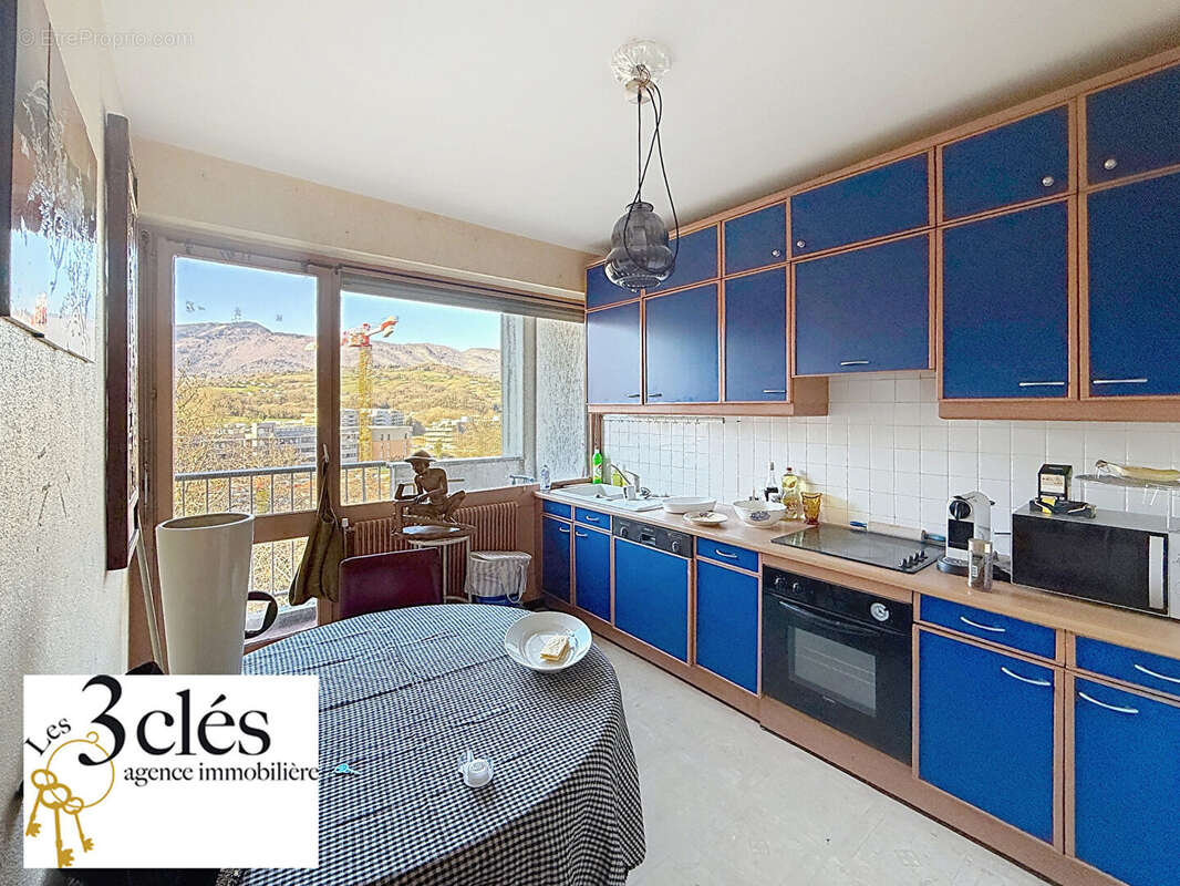 Appartement à JACOB-BELLECOMBETTE