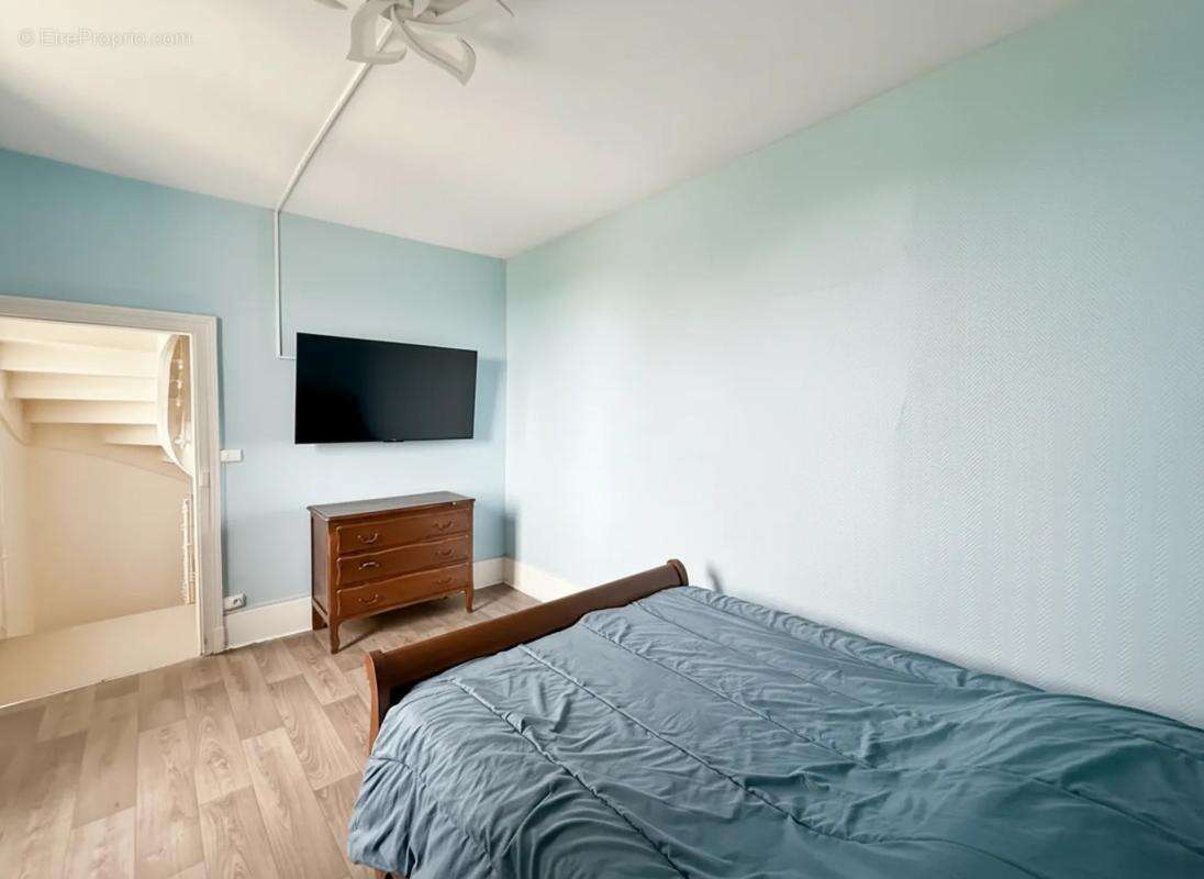 Maison de Maître 5 pièces 134 m² à Tronget avec Pré et Étables - photo 15