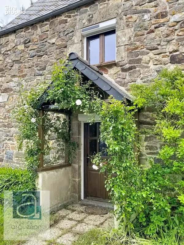 EXCLUSIVITÉ - Secteur de Broons : Maison de charme, à deux pas du lac, jardin arboré, cachet rustique, 120 m² habitables - photo 13