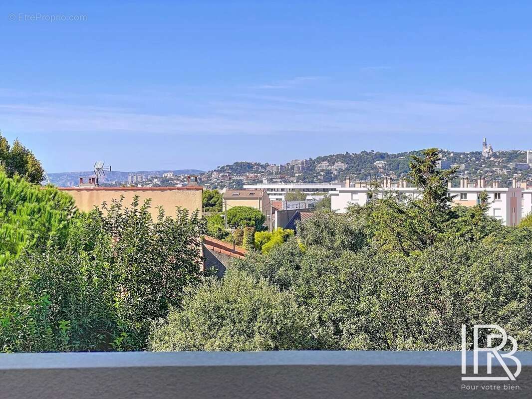 Appartement à MARSEILLE-8E