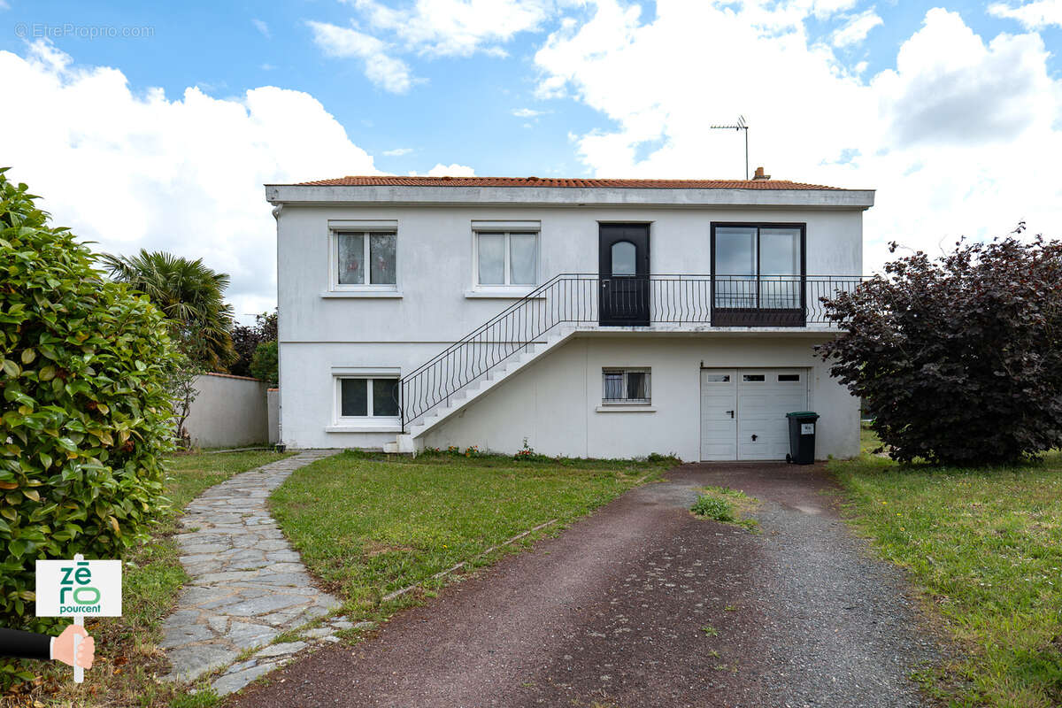 Maison à MONTAIGU