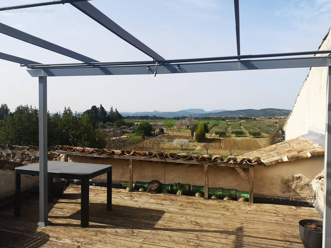 Maison à MONTPEYROUX