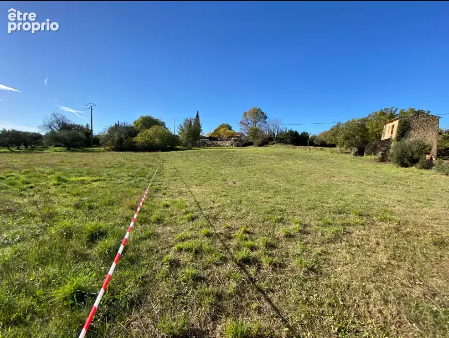 A vendre - terrain constructible de 6 447 m2 avec permis accorde - photo 2