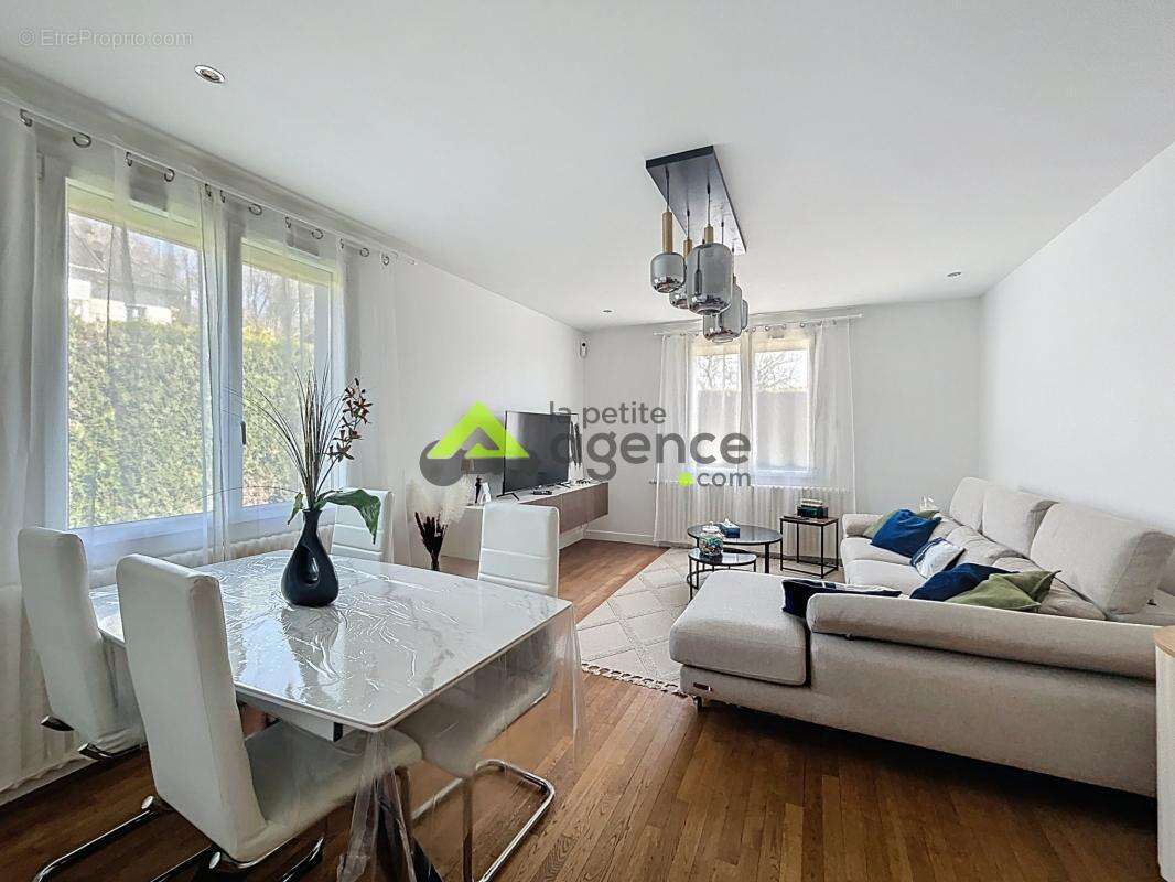 Maison à SAINT-VAURY