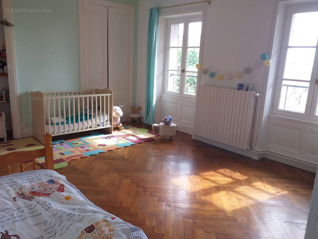 Maison à PANISSIERES