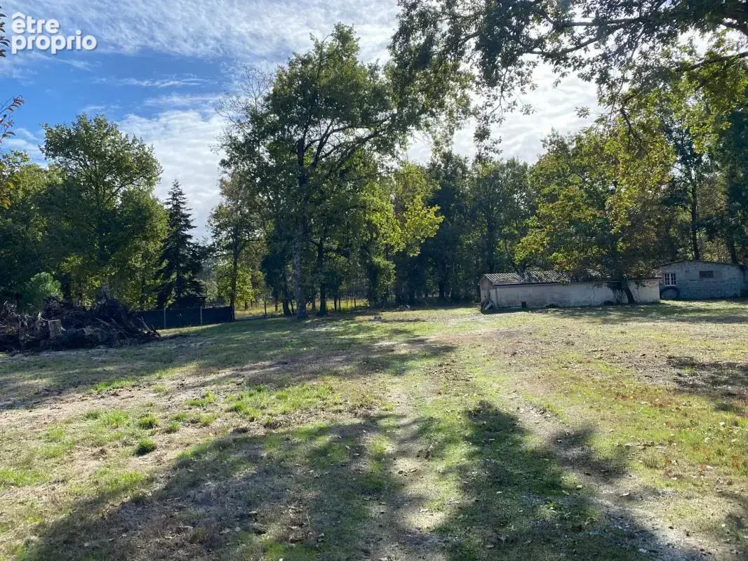 Terrain 620 m² à vendre à Martignas-Sur-Jalle (33127) - photo 1