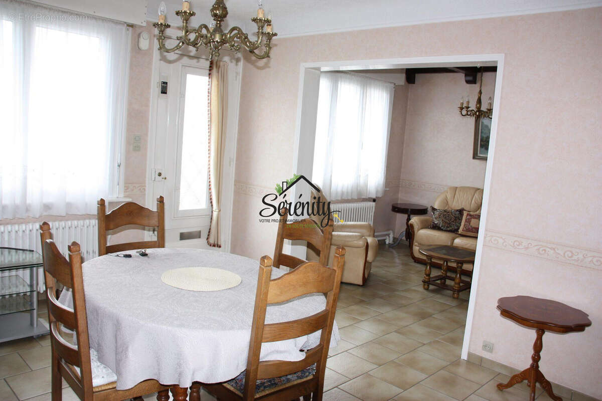 Maison 92 m² à Roost-Warendin  - photo 3