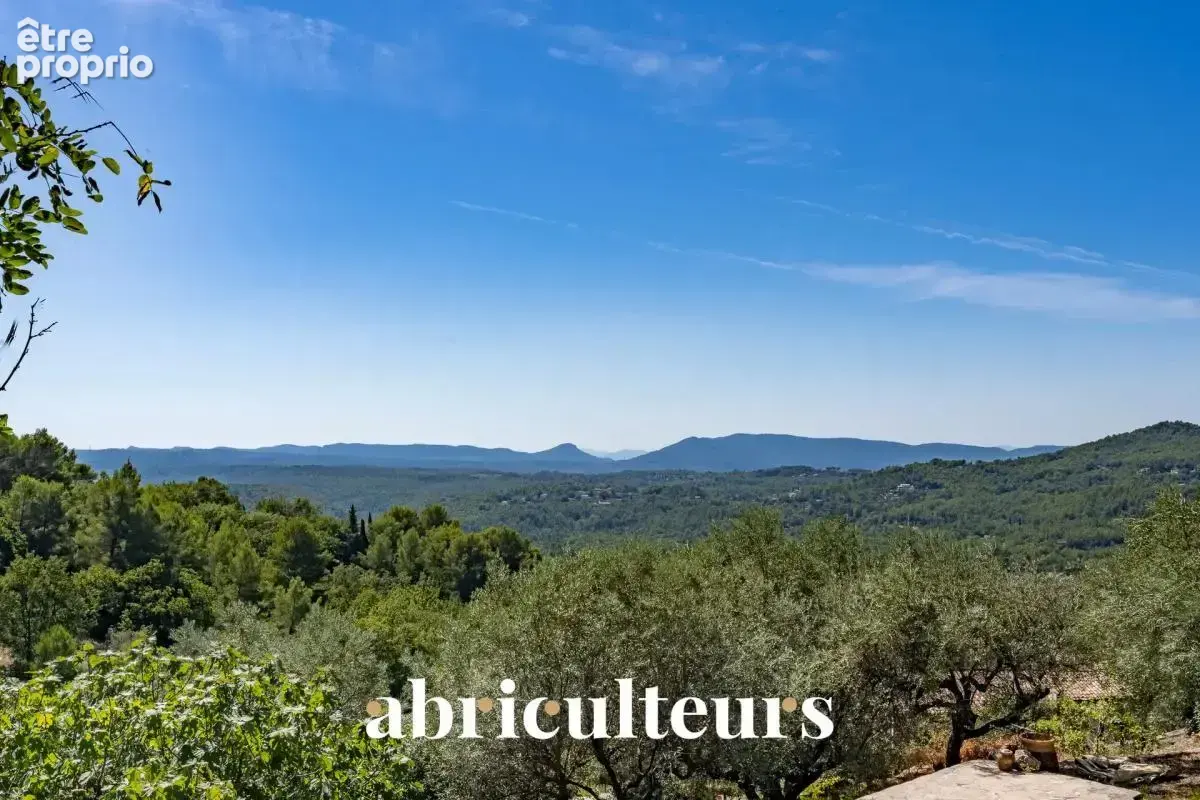 Maison familiale à fort potentiel de 150 m² – Vue panoramique – Piscine et jardin arboré – Seillans - photo 22