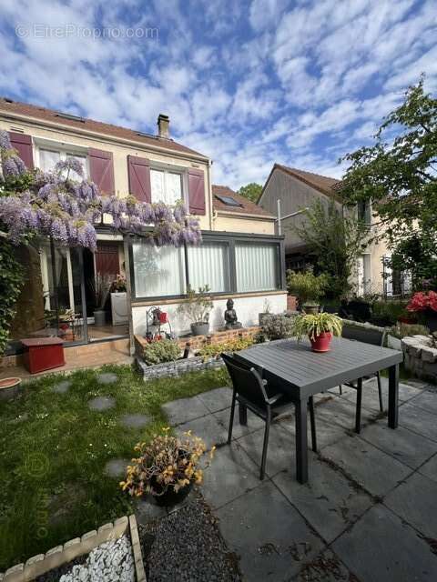 Maison à GONESSE