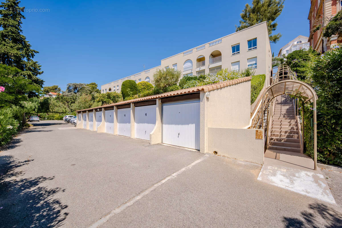 Appartement à HYERES
