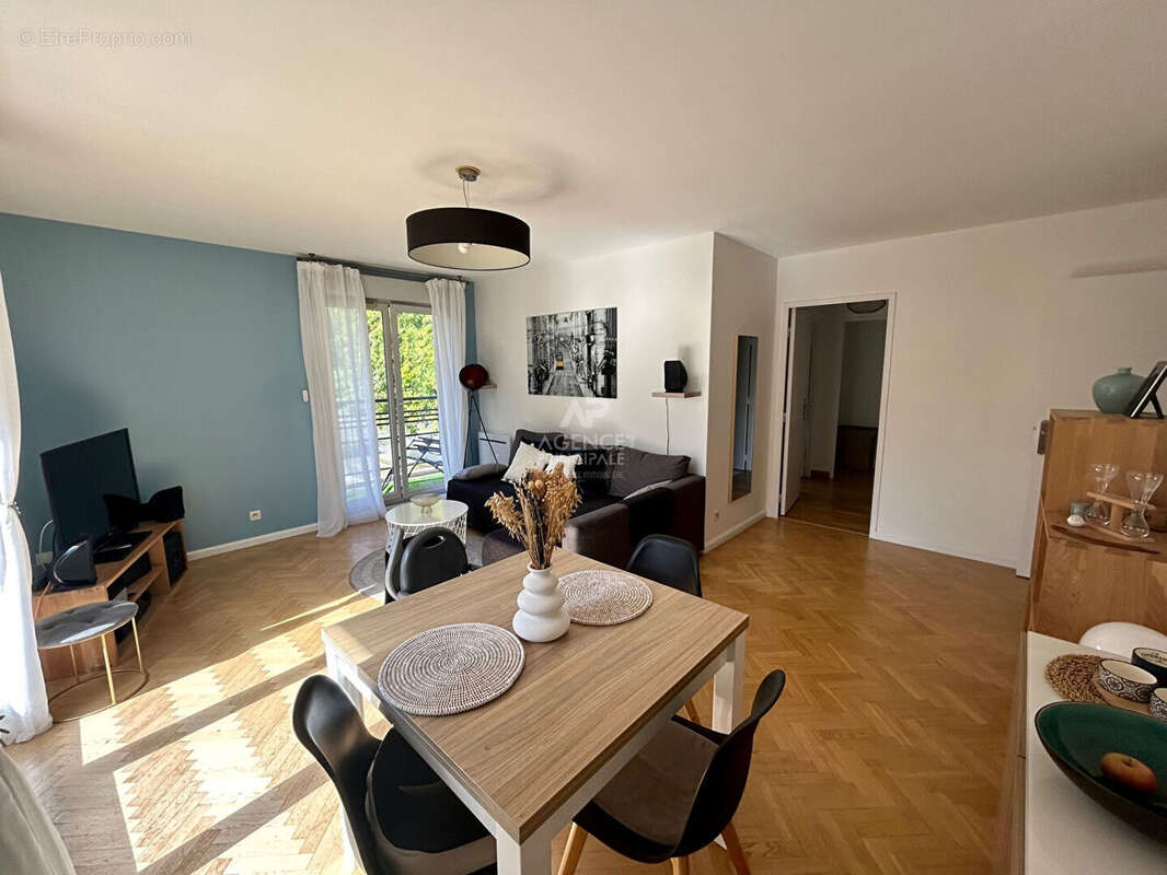 Appartement à CARRIERES-SOUS-POISSY