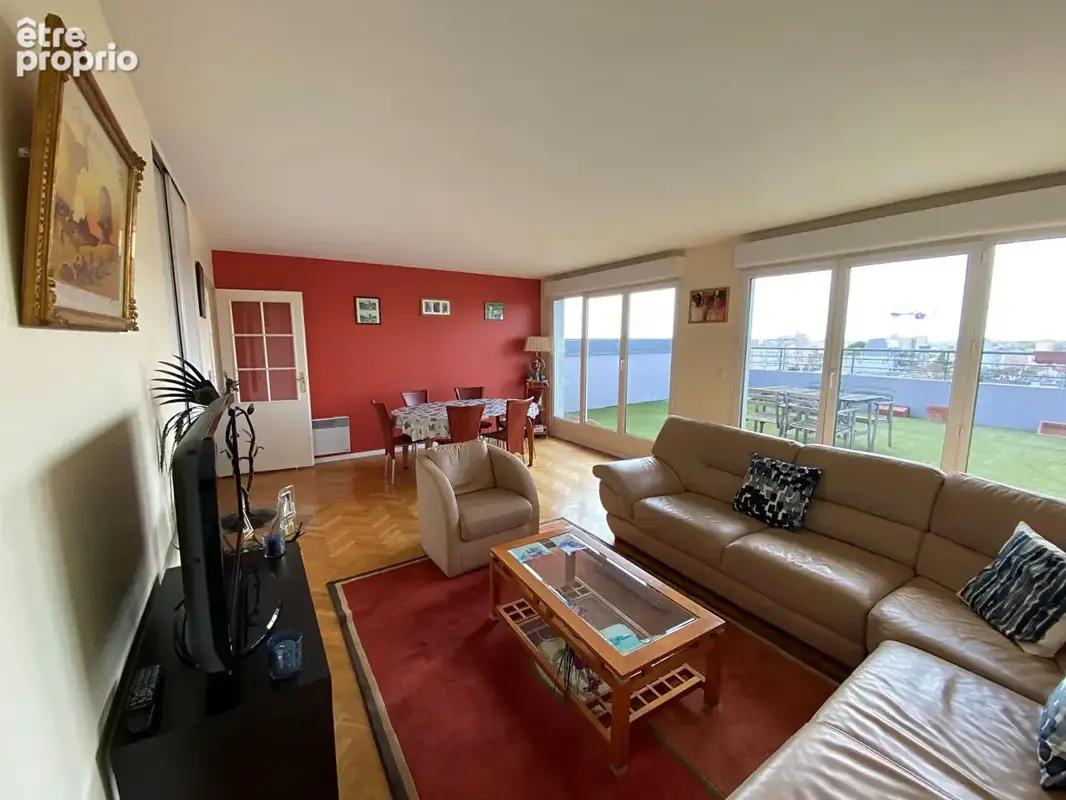 Dernier étage - Grande terrasse avec vue panoramique -92,7 m² - Parking - photo 5