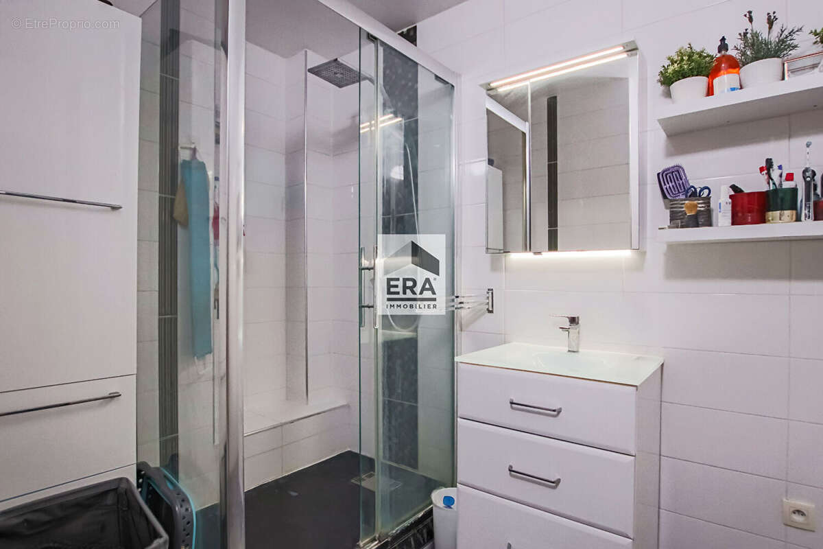 Appartement à MONTROUGE