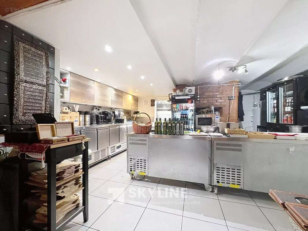 Commerce à MARSEILLE-1E