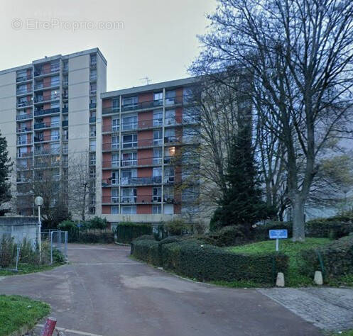 Appartement à VILLIERS-LE-BEL