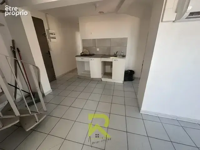 Appartement dans immeuble - photo 4