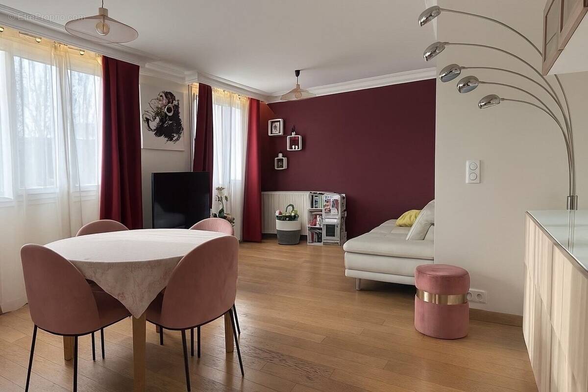 Appartement à MAISONS-ALFORT