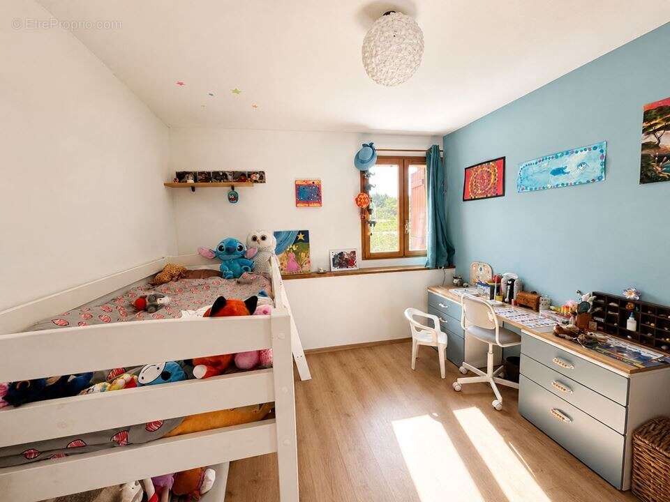 Appartement à VILLY-LE-PELLOUX