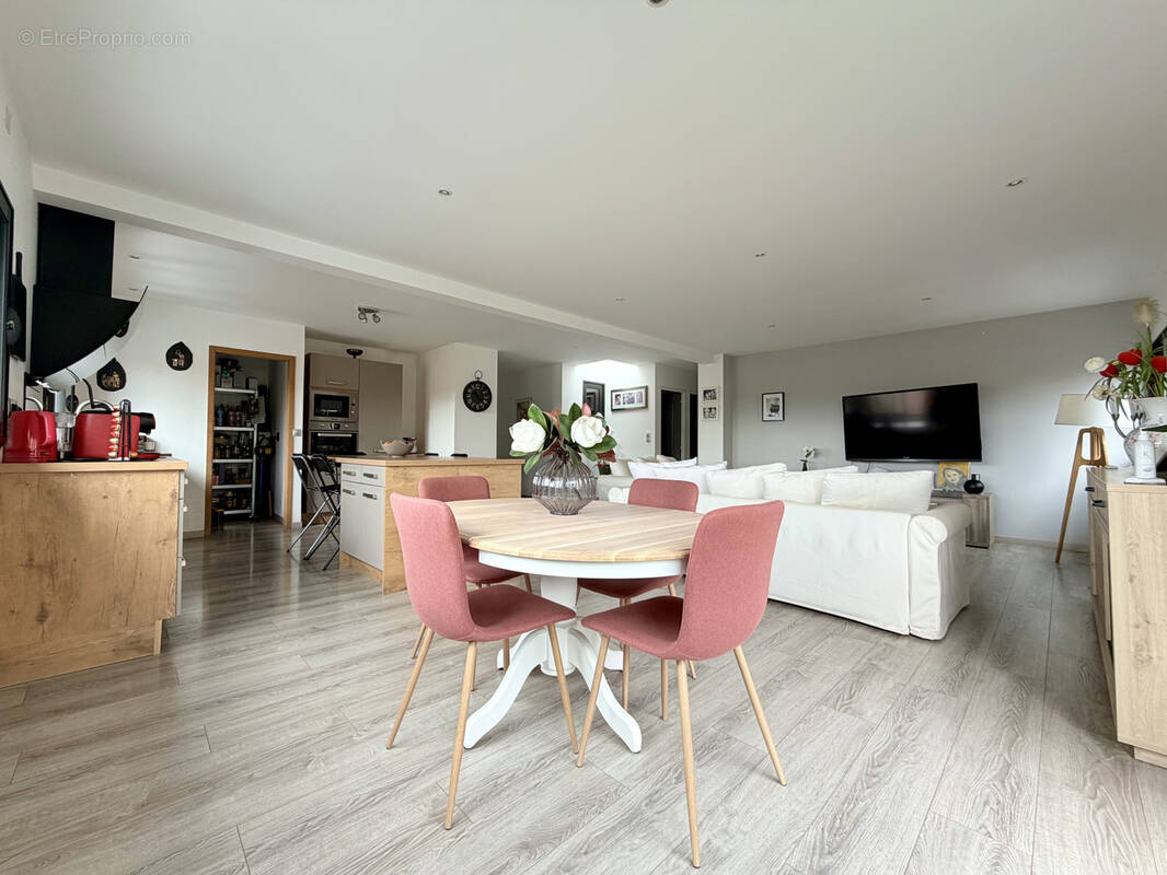 Appartement à LA VALETTE-DU-VAR