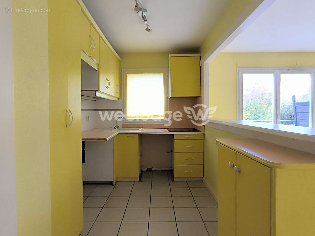 Appartement à JOUY-LE-MOUTIER