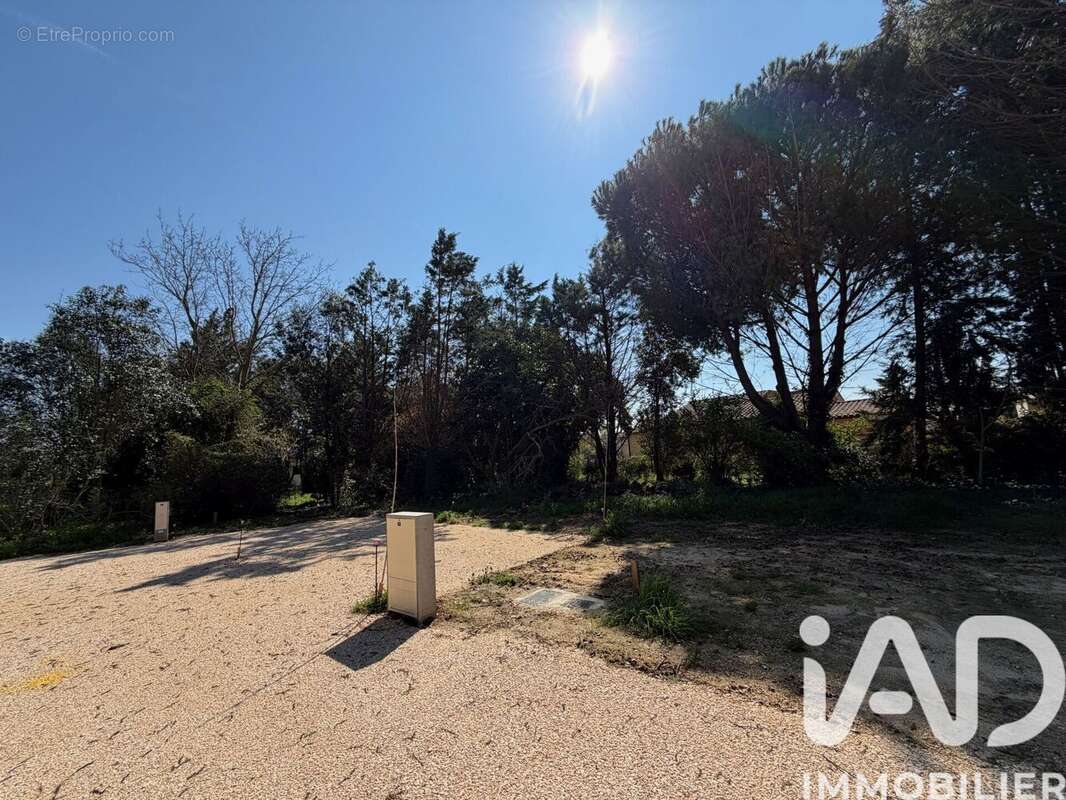 Photo 4 - Terrain à SAINT-QUENTIN-LA-POTERIE