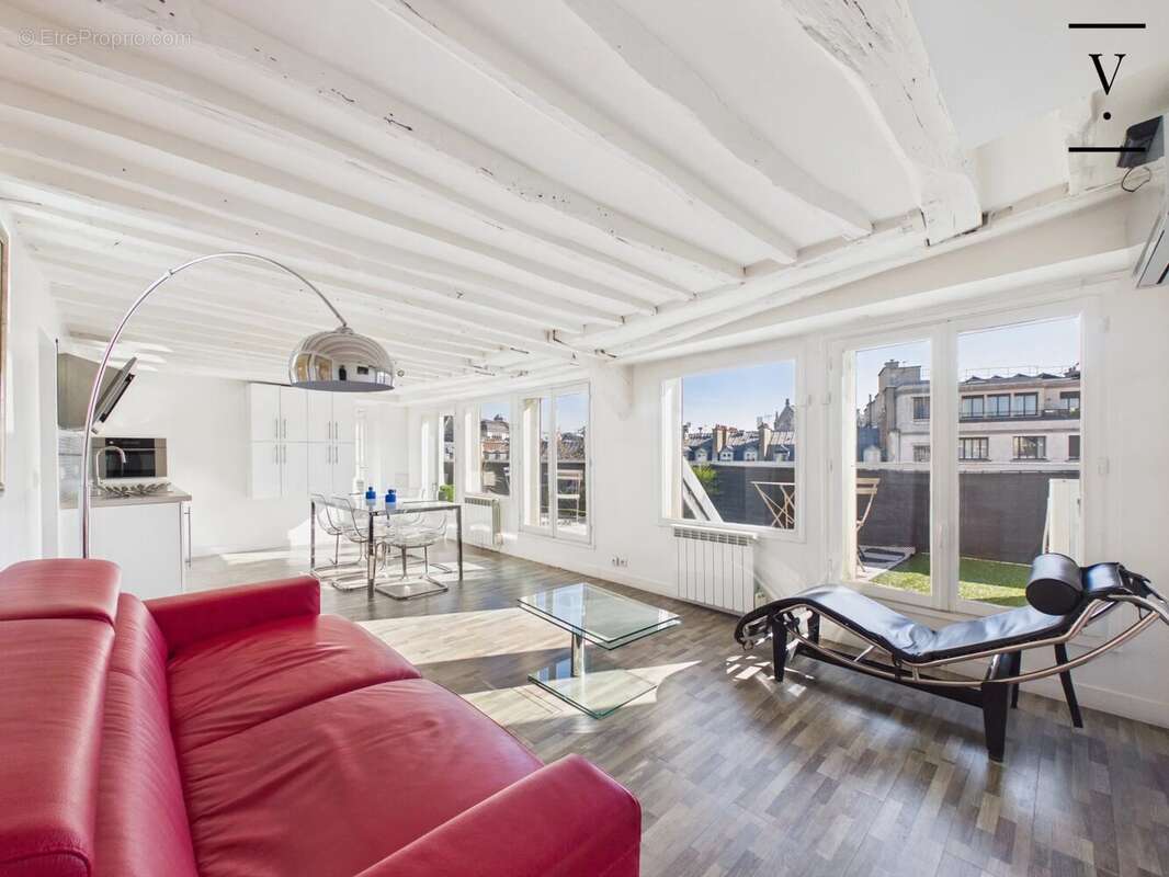 Appartement à PARIS-8E