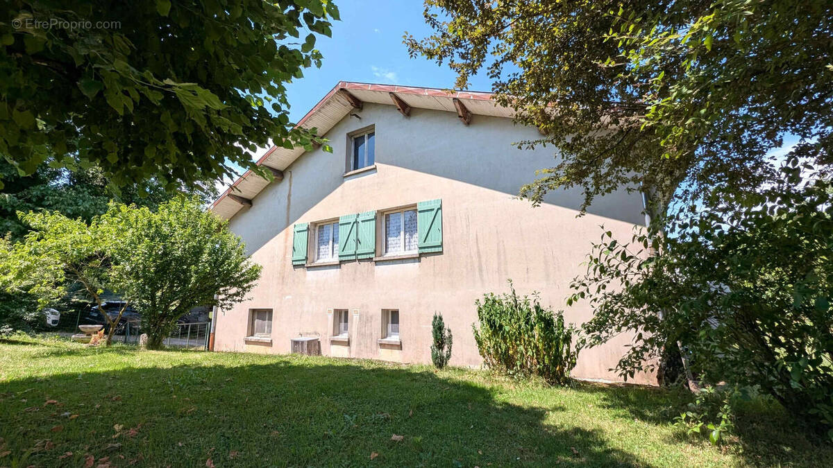 Maison à CHEVREAUX