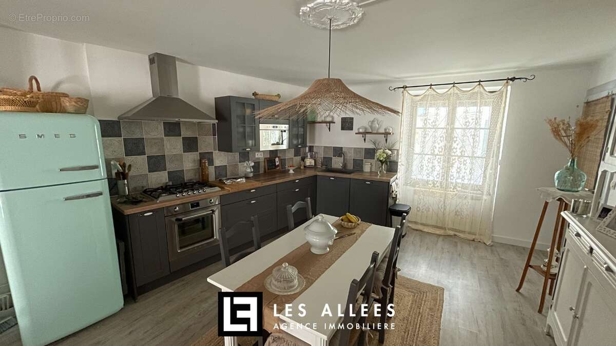 Maison 140 m² à Grillon  - photo 5