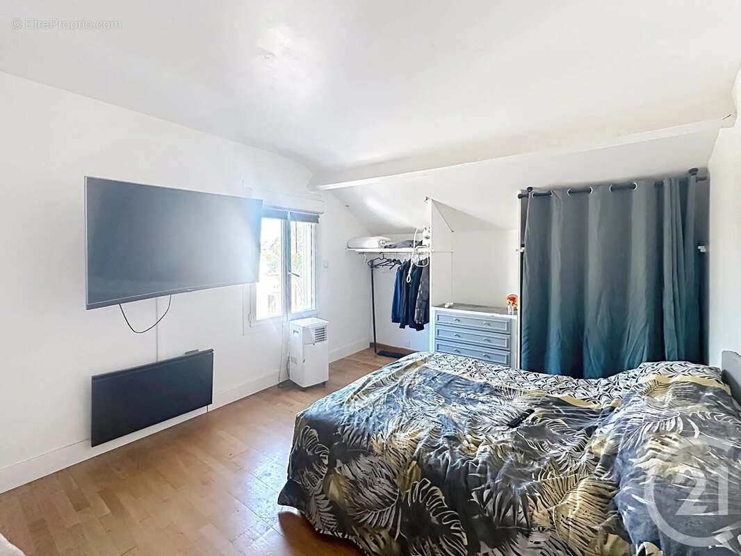 Maison 167 m² à Garges-Les-Gonesse  - photo 8