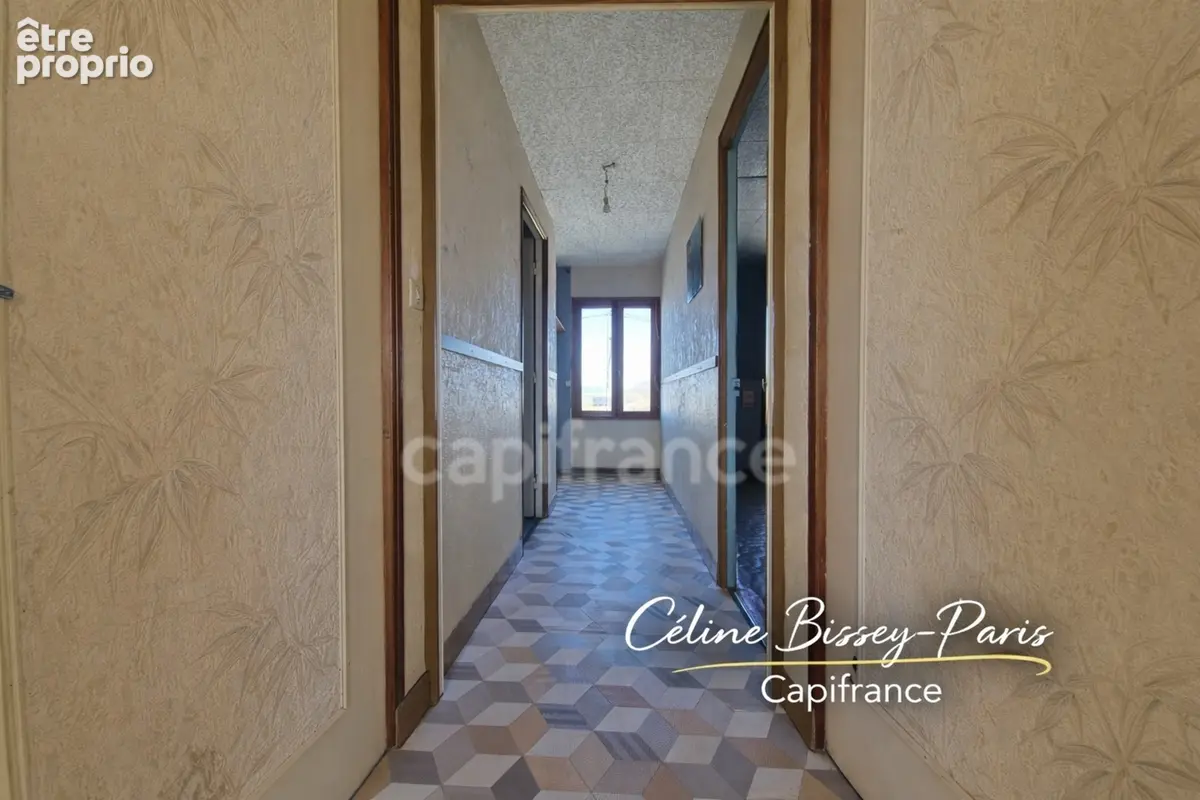 Maison 5 Pièces, 4 chambres, 994M2 de terrain MIGENNES (89) - photo 8