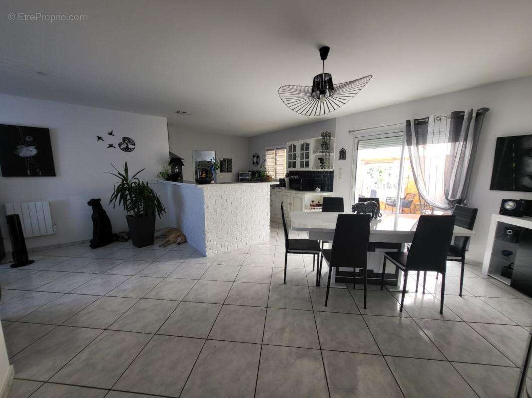 Maison à SAINT-PIERRE-LE-VIEUX