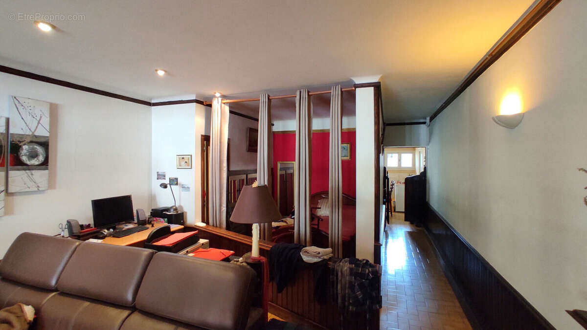 Maison à CHATELLERAULT