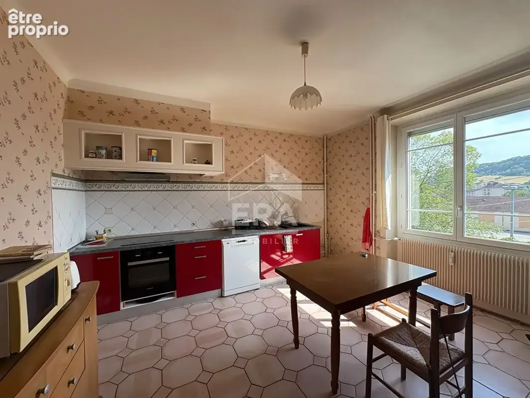 Appartement 90m² à montmorot - photo 1