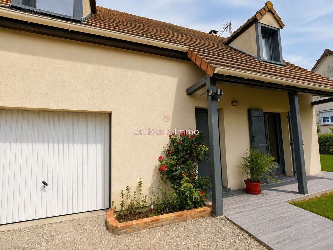 Maison à JOUY-SUR-MORIN