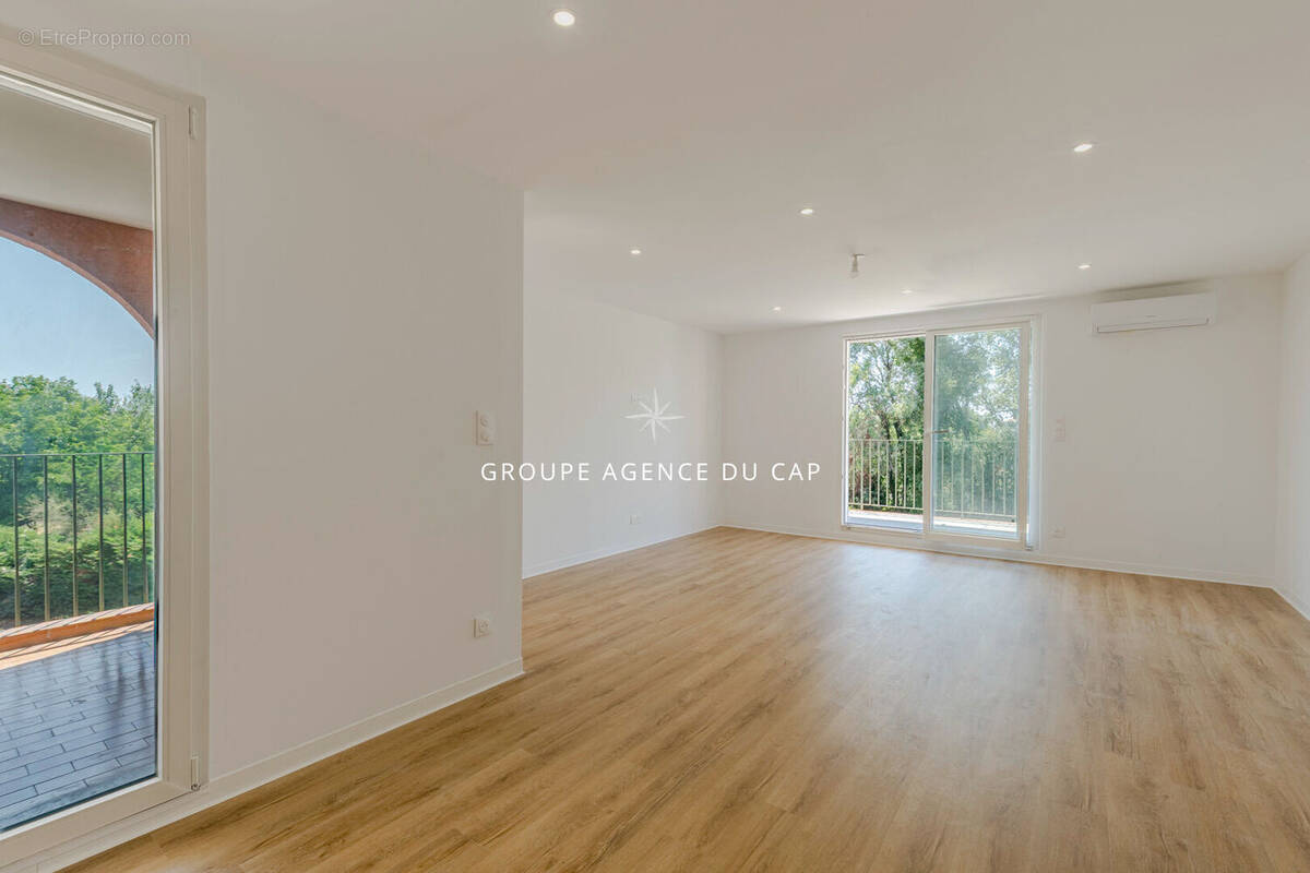 Appartement à FREJUS