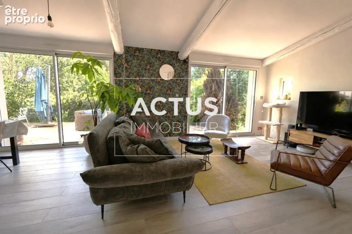 Maison 6 pièces 133 m² à vendre à Salon-De-Provence (13300) - photo 4