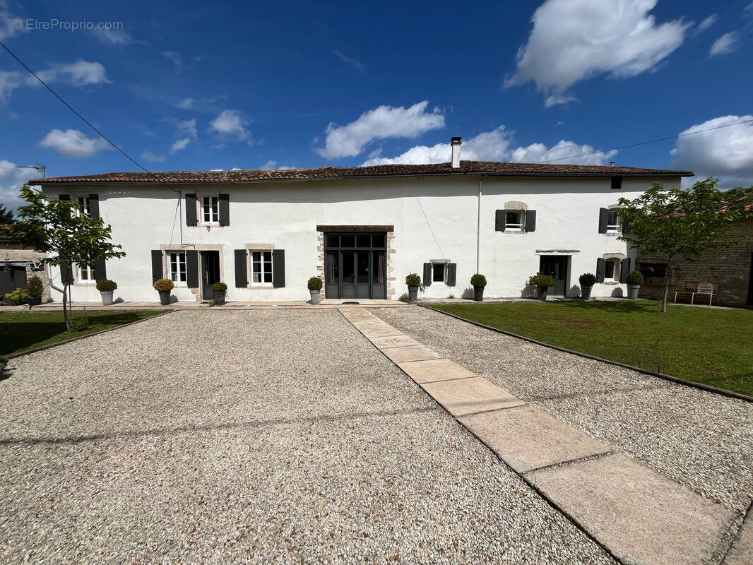 Maison à MANSLE