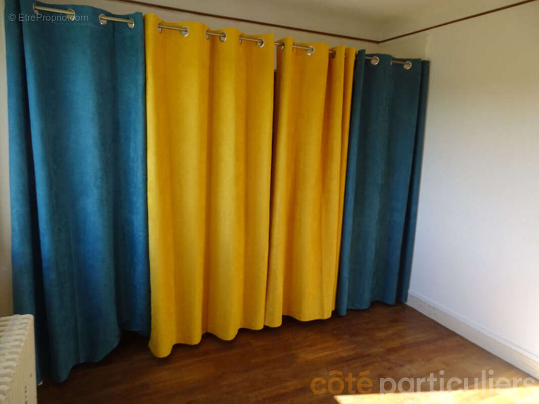 Maison à CHEZAL-BENOIT