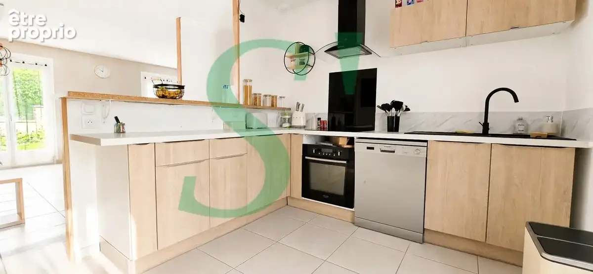 Maison 5 pièces 93 m² à vendre à Auneuil (60390) - photo 4