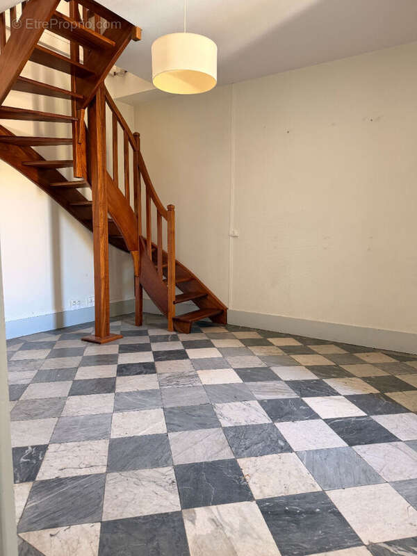 Appartement à TOURNON-SUR-RHONE