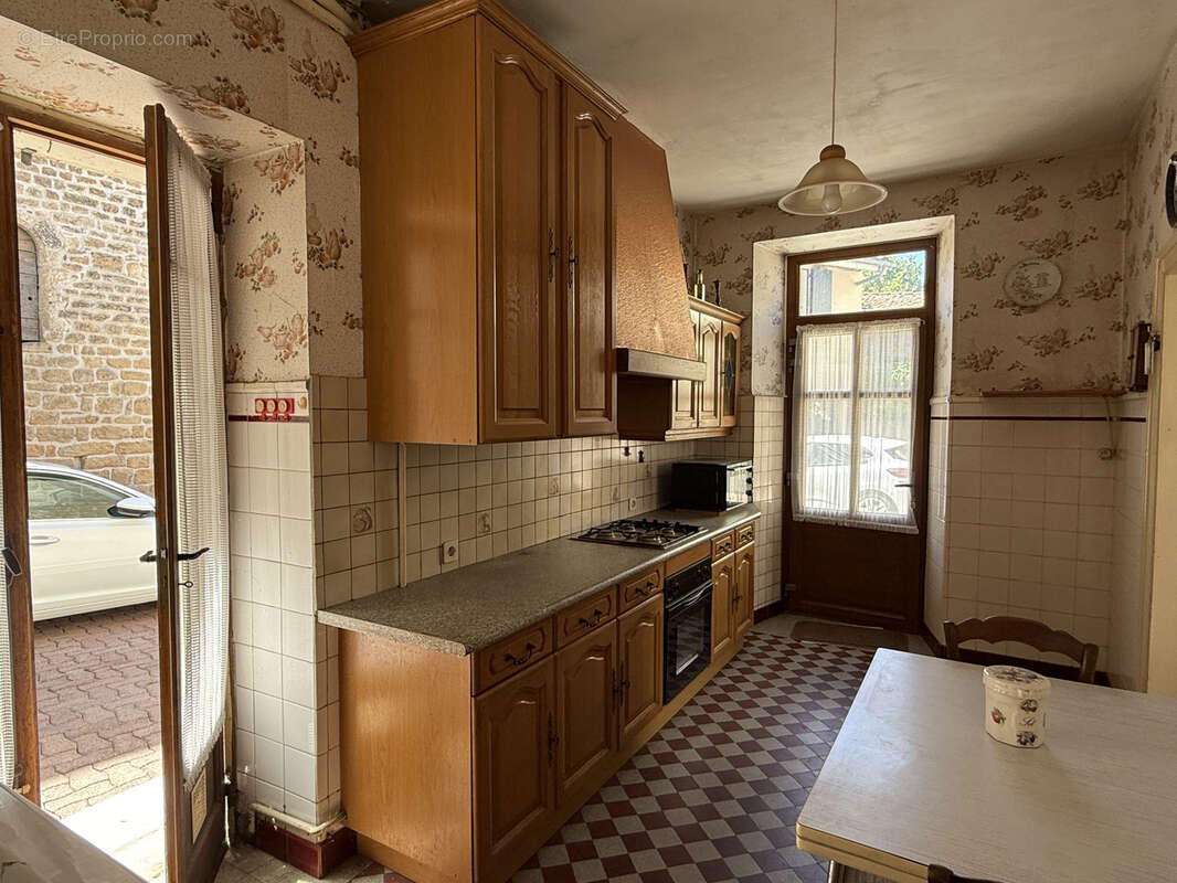 Coeur de ville, maison de village - photo 3