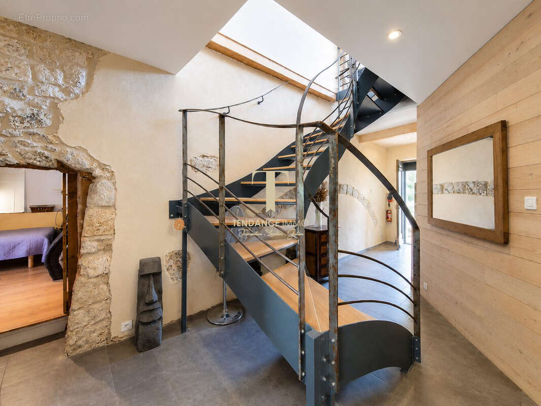 Maison 99 m² à Bages  - photo 9