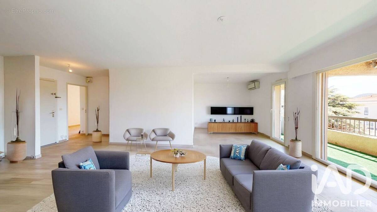 Photo 1 - Appartement à SIX-FOURS-LES-PLAGES