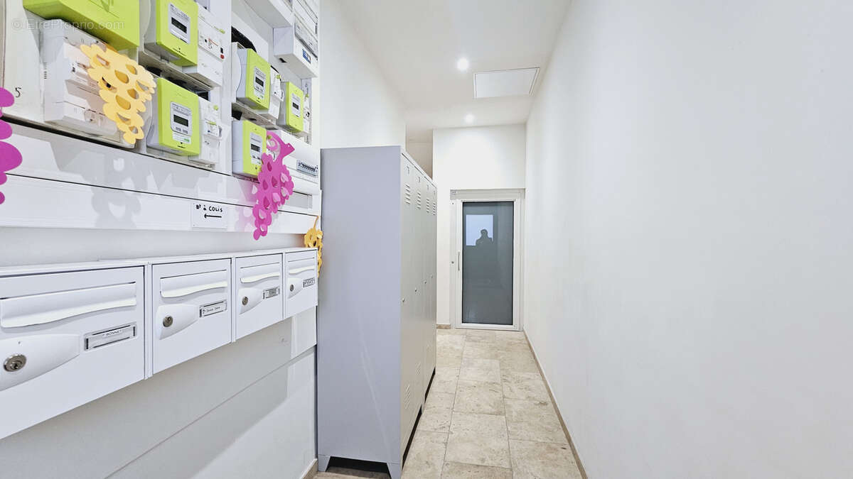 Appartement à SAINT-CYR-SUR-MER