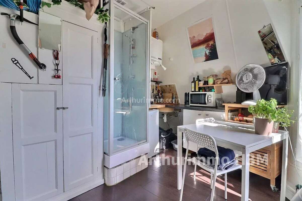 Appartement à PARIS-11E
