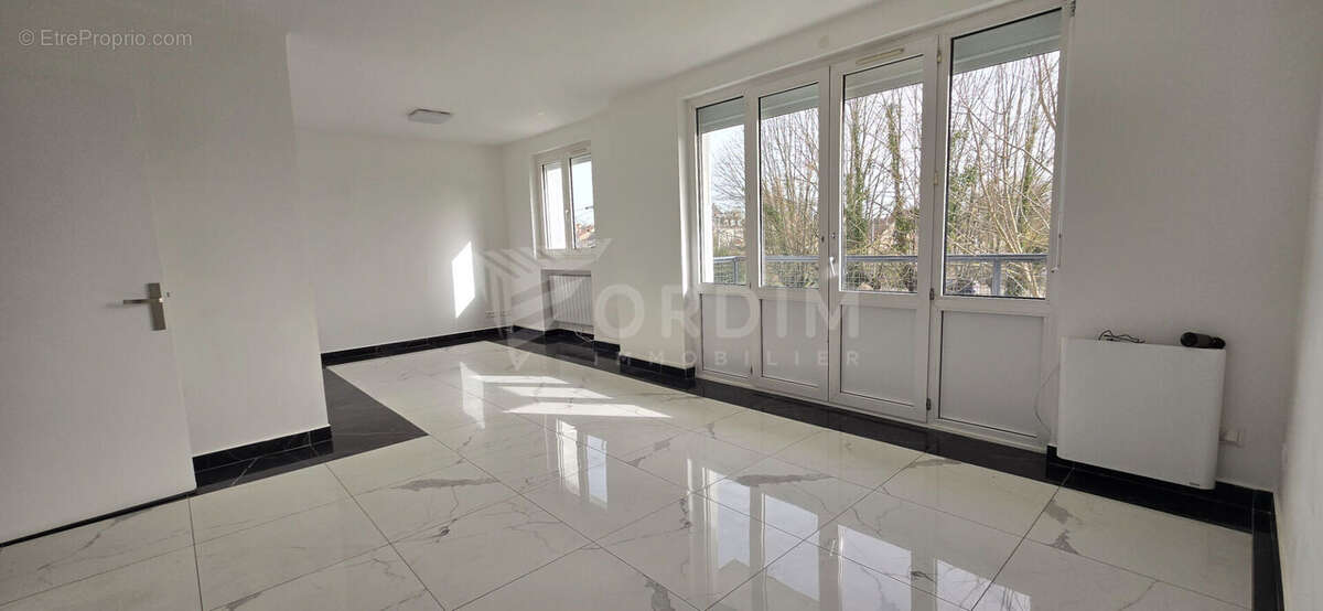Appartement à COSNE-COURS-SUR-LOIRE